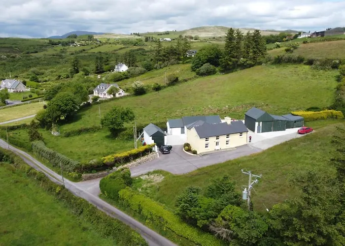 An Tigin Bui Villa Glanbannoo Upper photo
